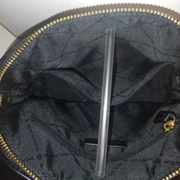 Michael Kors Cindy Crossbody - Picture 7 of 9